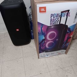 JBL PartyBox 710 Speaker 