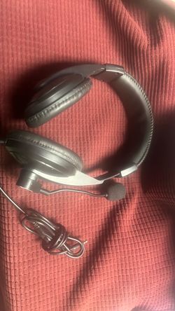 Headphone with microphone computer, cellular phone game console