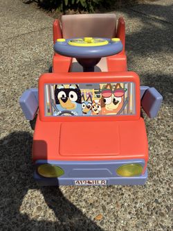 Bluey 6V Ride On Car/Jeep