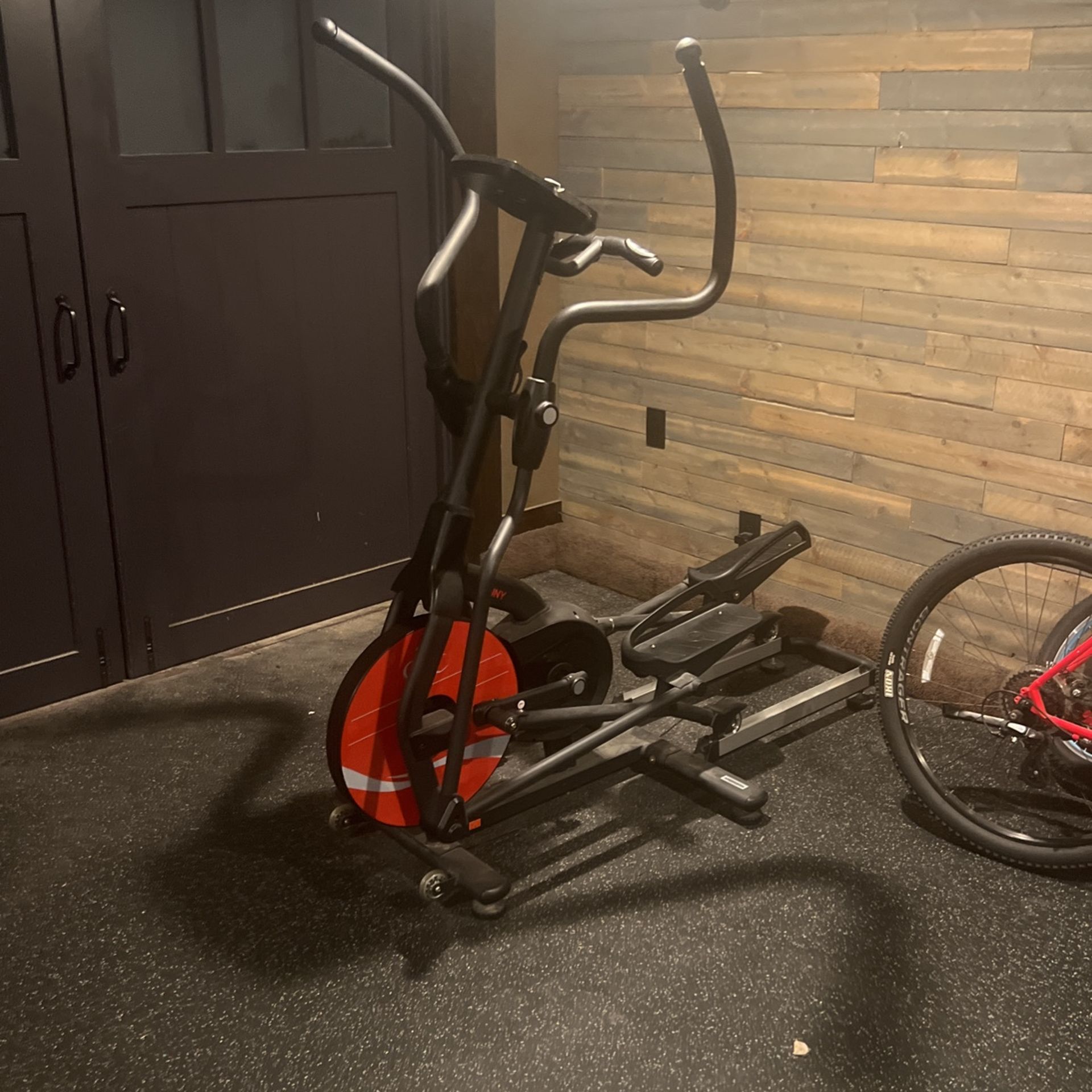 Sunny Health & Fitness Elliptical