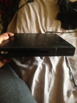 Lg DVD player with charger port