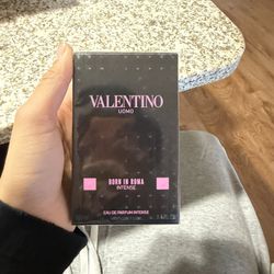 Valentino Uomo Born in Roma Intense