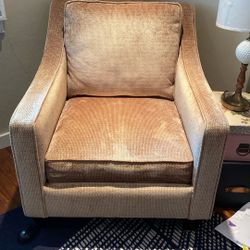 Soft club chair