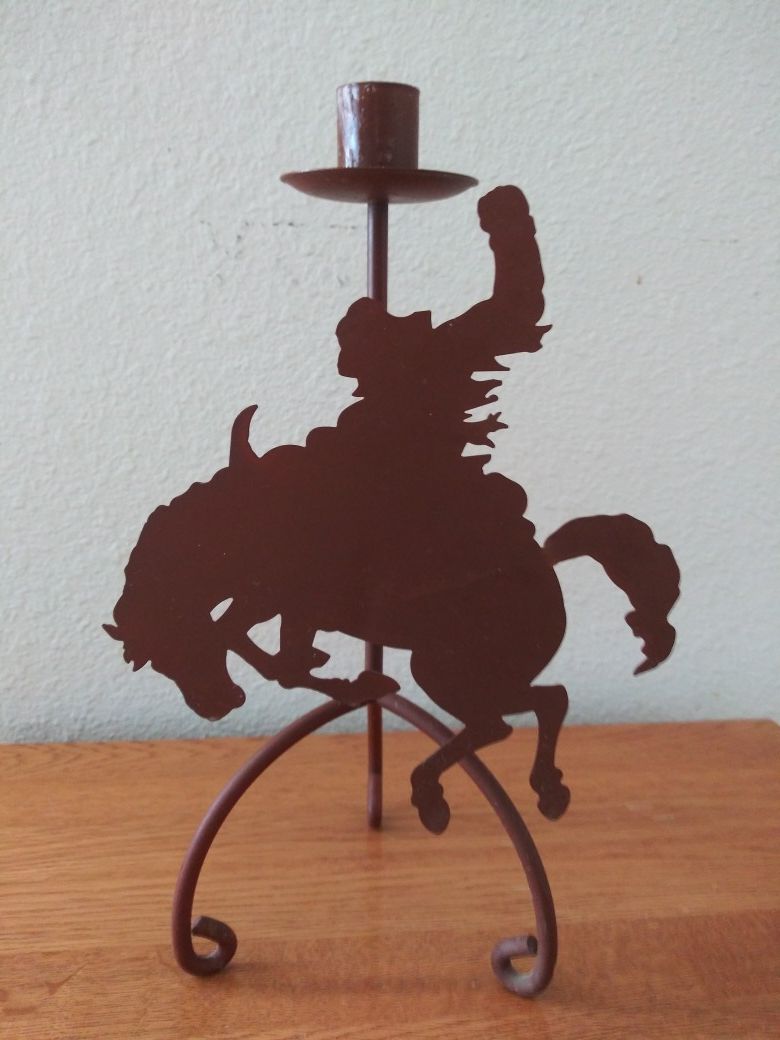 RUSTIC CANDLE HOLDER BRONC