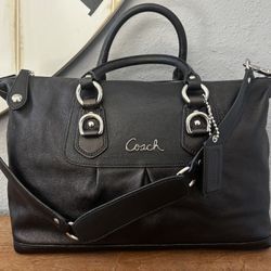 Vintage Y2K Coach Black Leather Ashley Satchel