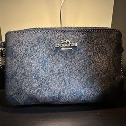 Signature Coach Brown Wristlet Wallet