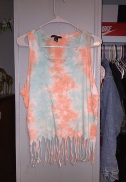 tie-dye shirt
