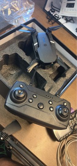 Foldable Quadcopter Drone with Remote Controller