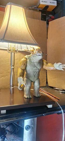 BEATIFUL TABLE LAMP $60.00 23"