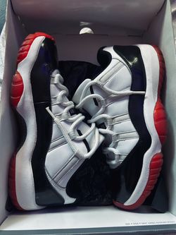 Jordan 11 Concord Breds