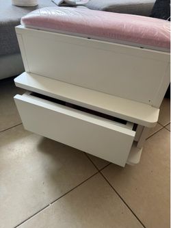 Pedicure table