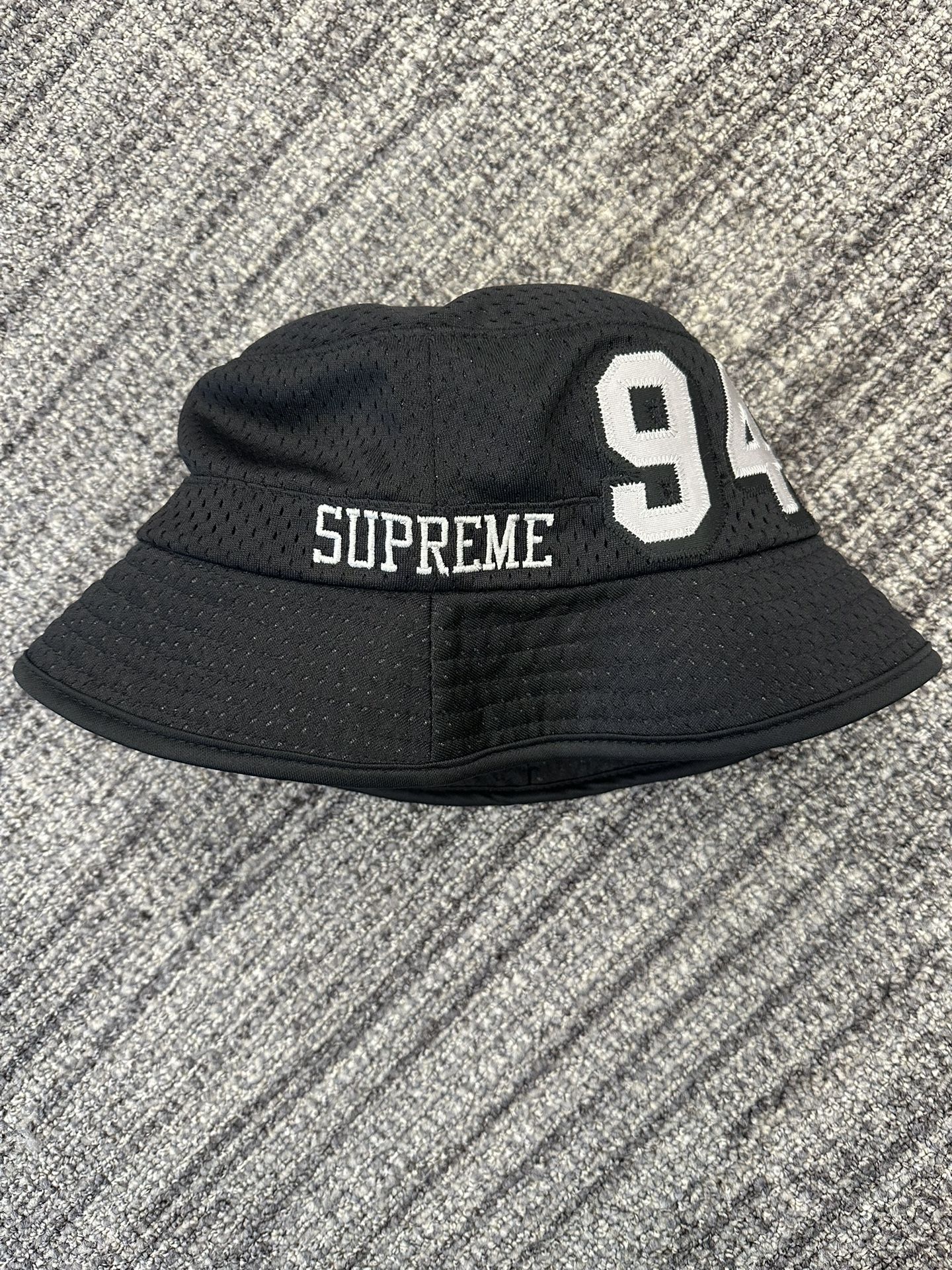 Supreme 9414 Anniversary Bucket hat Authentic