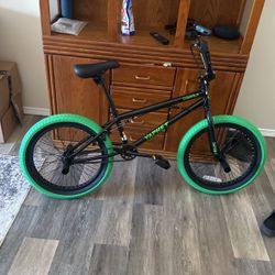 Bmx 200$