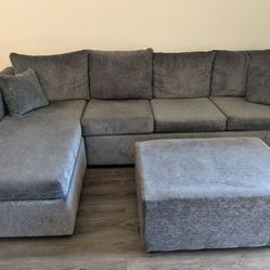 MULTIFUNCTIONAL BRAND NEW GREY SECTIONAL 