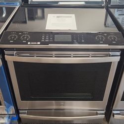 Profile 30 in. 4 Burner Element Smart Slide-In Induction Range in Fingerprint Resistant Stainless w/ Convection Air Fry