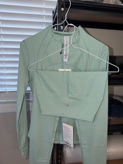 New Lululemon Mint Green Matching Set with Tags size S