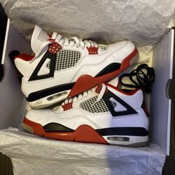 Jordan fire red 4s 