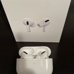 Apple AirPods Pro (Gen 1)