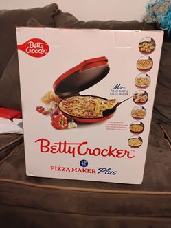 Betty Crocker 12" Pizza Maker Plus
