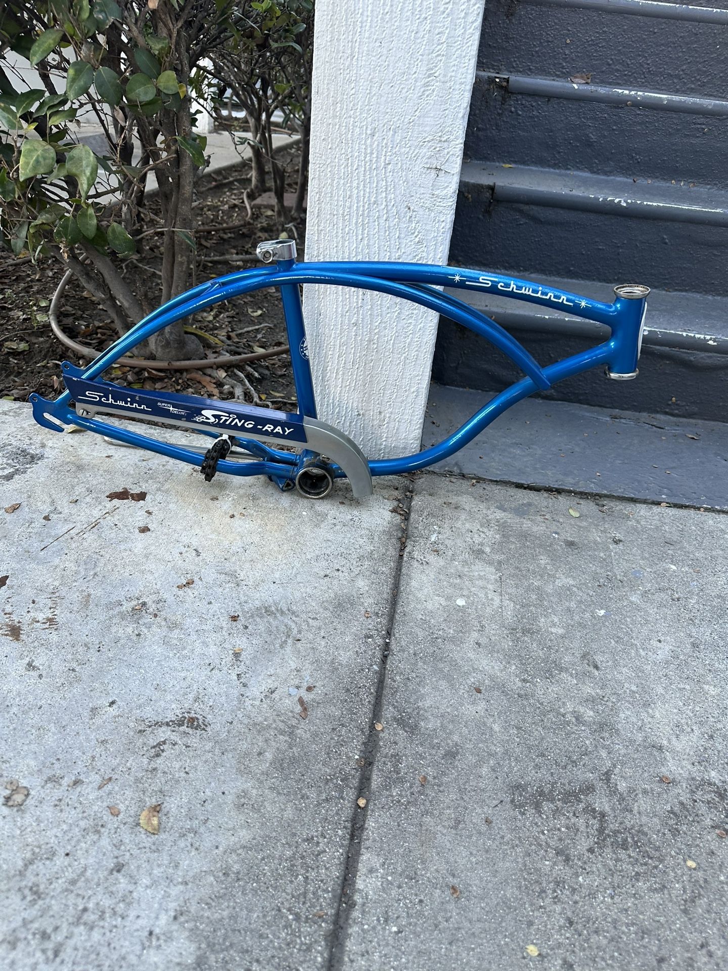 Schwinn STING-RAY frame. 20”