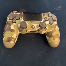 PS4 Controller
