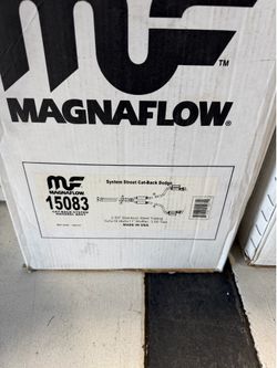 Magnaflow Exhaust System 2011-14 Charger