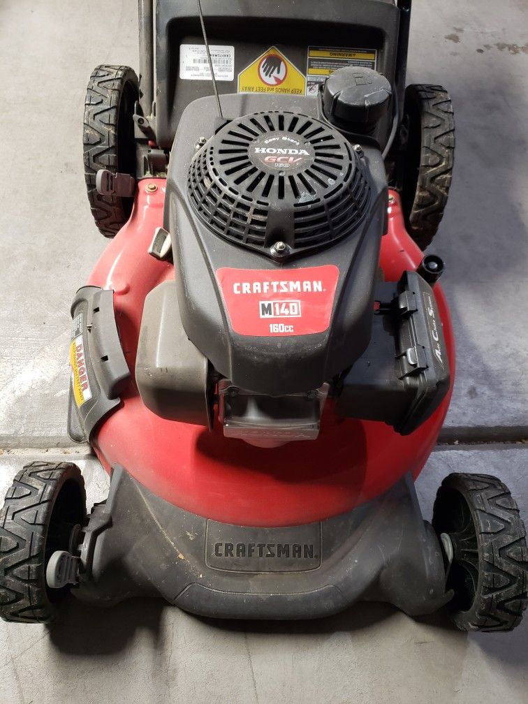 CRAFTSMAN M110 140 cc 21 in Gas Push Lawn Mower with Briggs