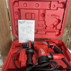 Milwaukee 1-1/8 in. Corded SDS-Plus Rotary Hammer