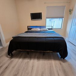 🛏️ Premium King Bed w/ LED Headboard + Built-in Charging