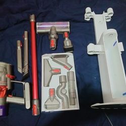 Dyson V10 Cyclone With Stand