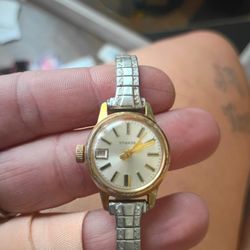 Antique Wind Benrus Ladies Watch W Date Two Tone $100 Or Obo 