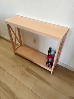 Pink entry table