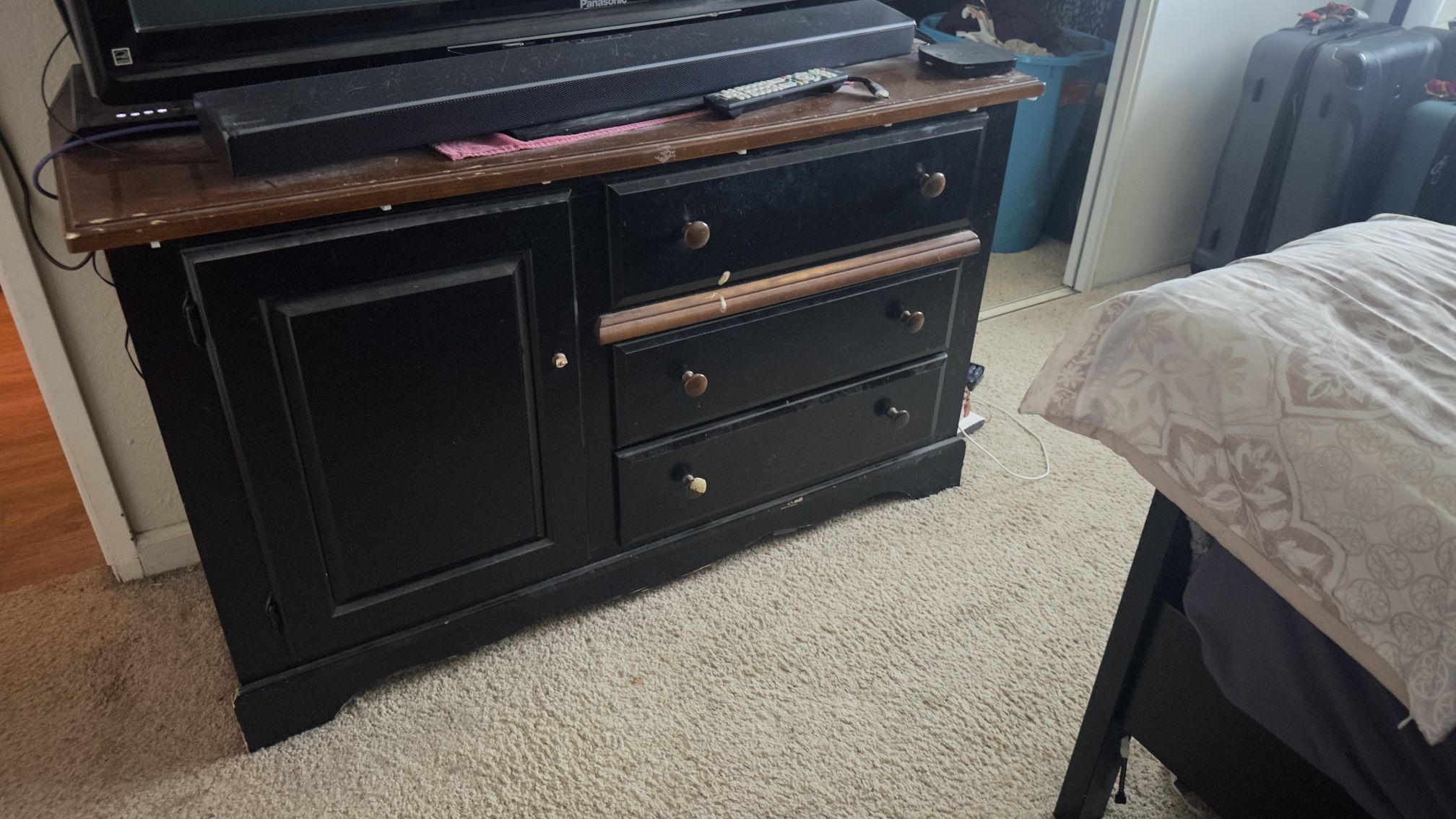 Dresser and 1 bed side table free