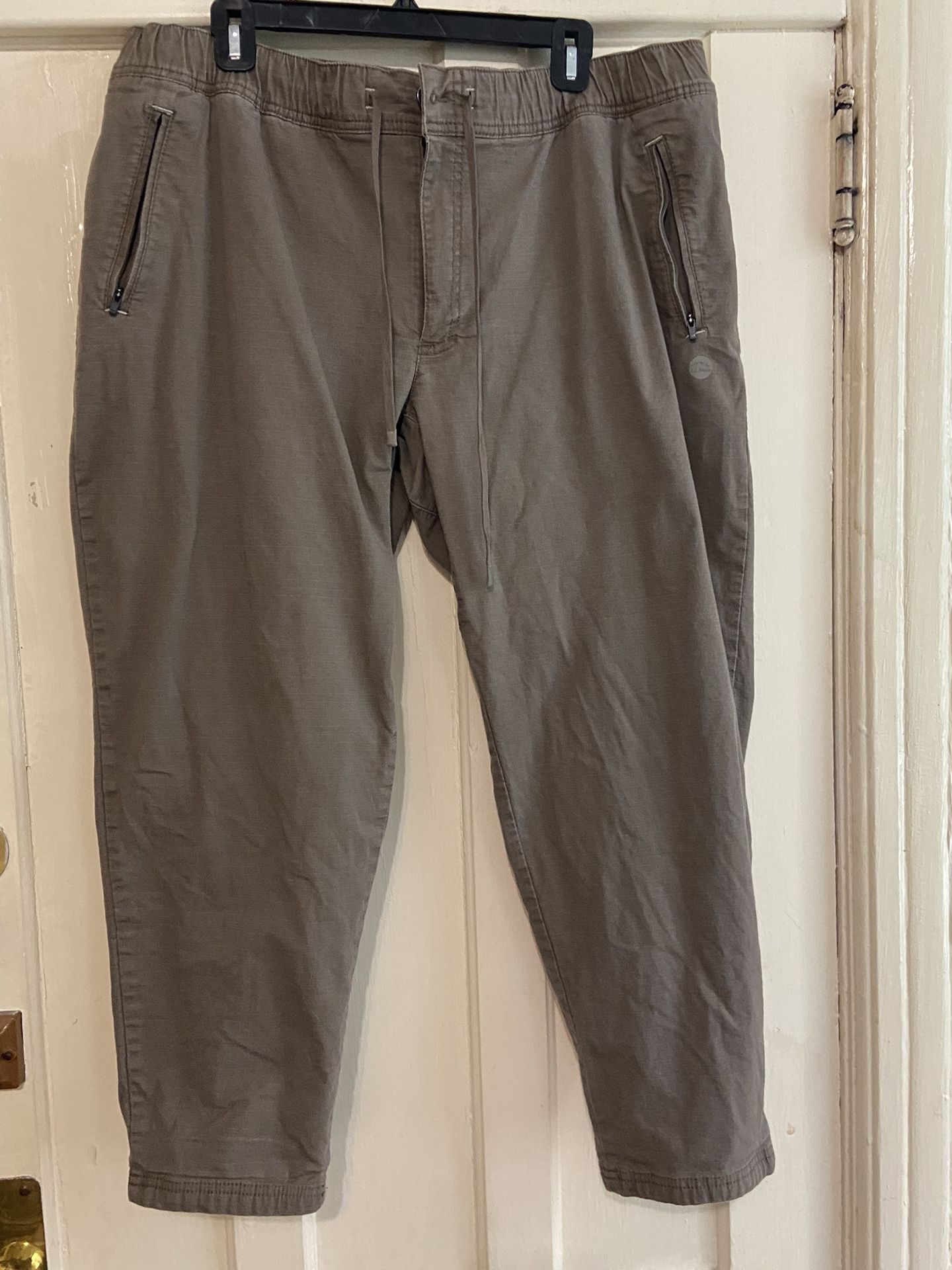 L.L.Bean women’s taupe color lined pants XL