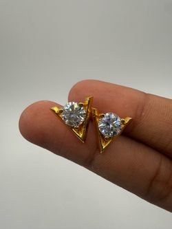 VVS1 Moissanite Trianlg earrings 14kplated S925