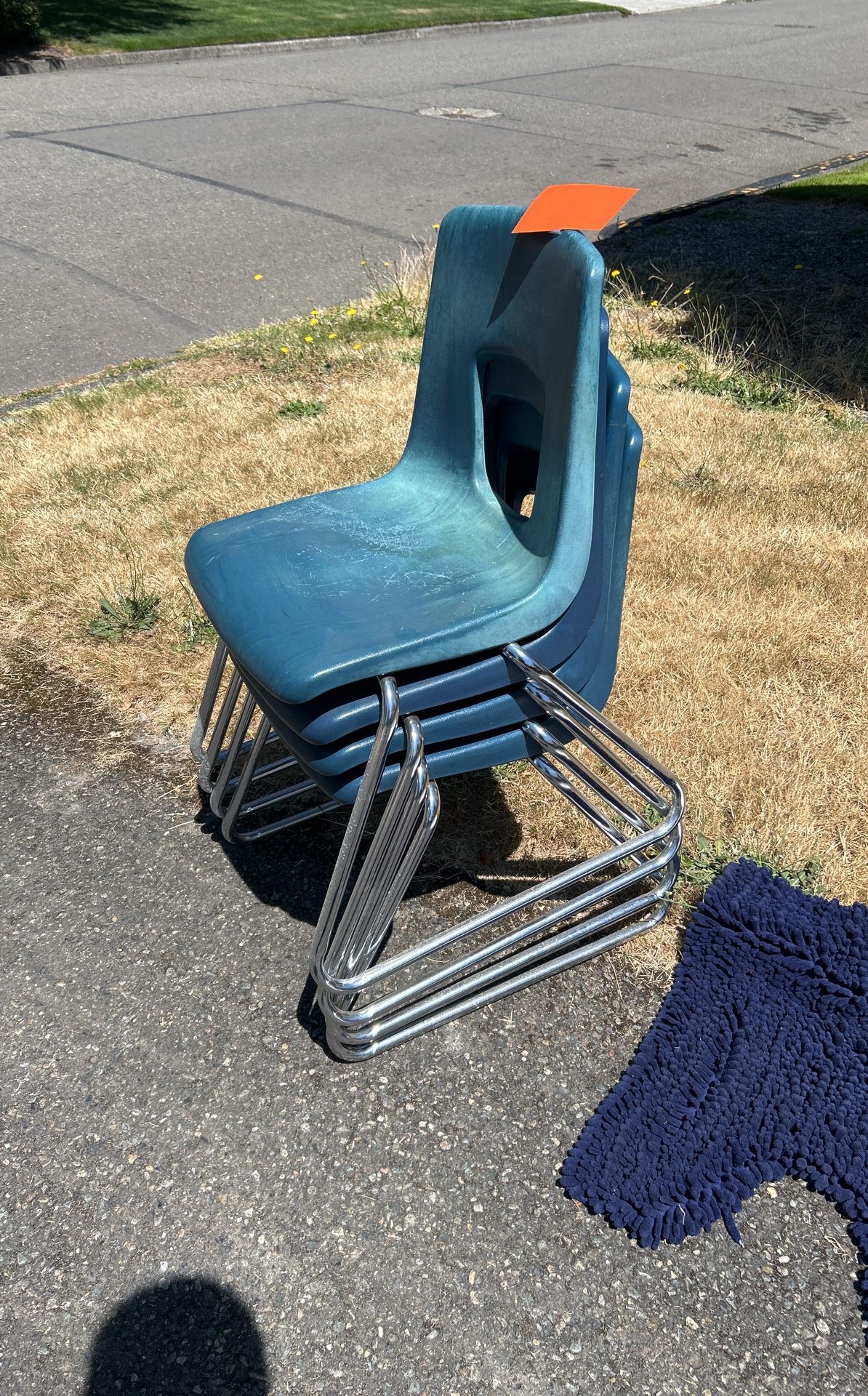 4 Chairs