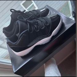 Jordan 11s Space Jam
