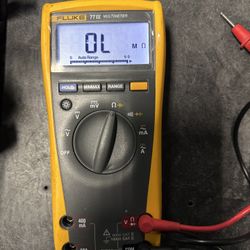 Fluke 77 IV Digital Multimeter 