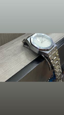 Luxury watch $150