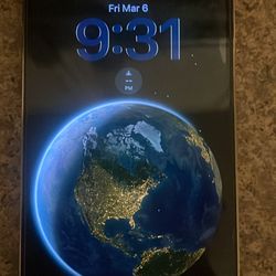 iPhone 12 Pro Max UNLOCKED(Phone case included)