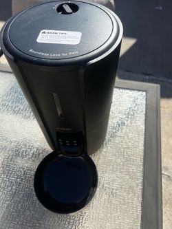 WOPET Castle WiFi Automatic Pet Feeder (Model FW70) has a 5L capacity