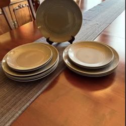 Royal Doulton Gordon Ramsey Set 12 Gray in Color Dish Set