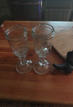 22 Kerr mason jar redneck wine goblets!! $1 eaSo FUN . A $25