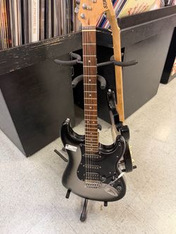 Fender starcaster with hard case