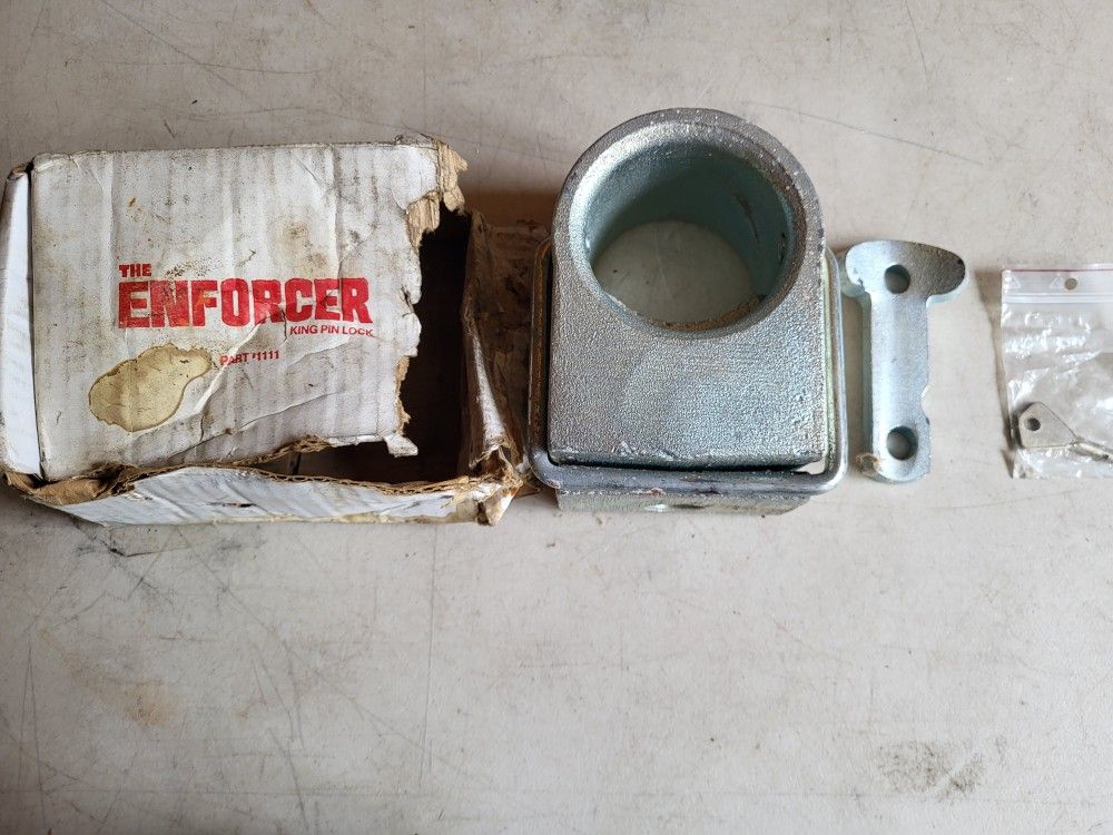 Enforcer King Pin Padlock For Dropped Truck Trailers And Containers