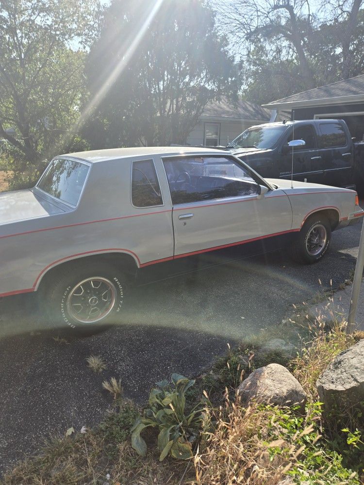 1987 Oldsmobile Cutlass Supreme