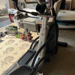 Free elliptical 