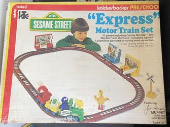 Sesame Street “express” Motor Train Set 