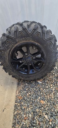 Can am maverick 1000r spare wheel