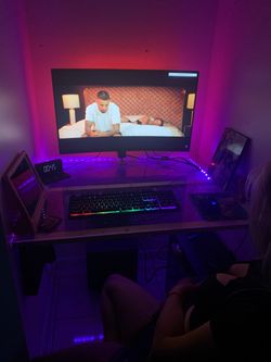 Computer Decks Like New